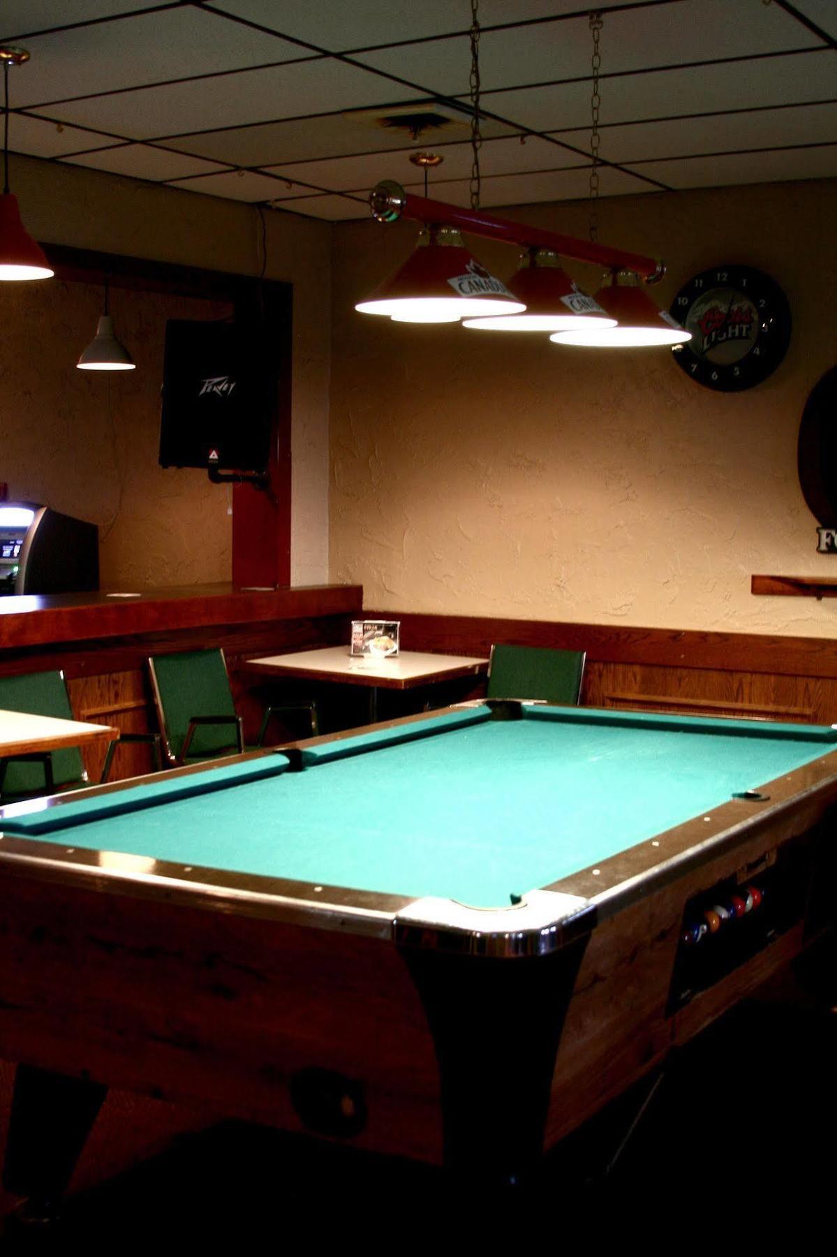 Springs Motor Inn Wainwright Eksteriør bilde