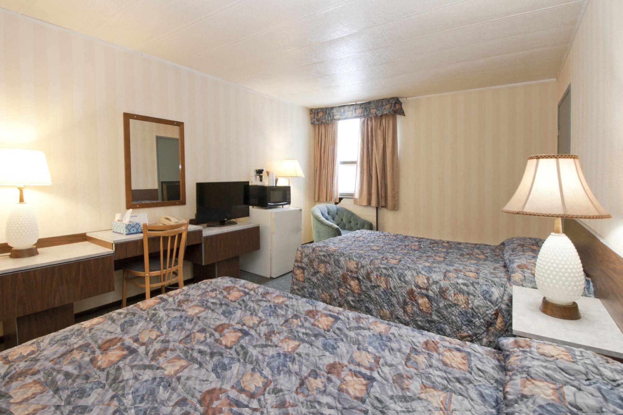 Springs Motor Inn Wainwright Eksteriør bilde